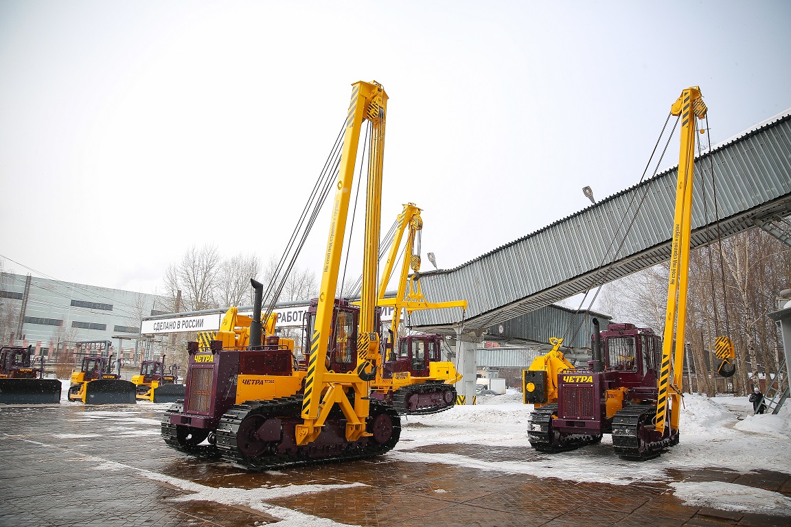 1. ЧЕТРА ТГ302